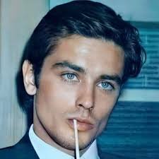 Aktor ternama Prancis Alain Delon